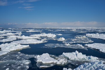 北海道　船上から見たオホーツク海の流氷
