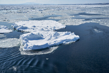 北海道　船上から見たオホーツク海の流氷
