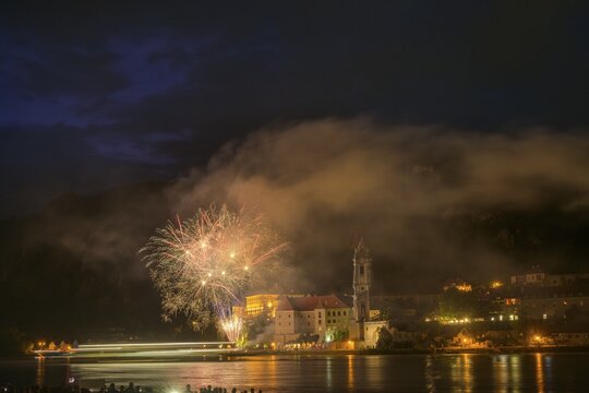 Solstice fireworks with a view of D&uuml;rnstein, Rossatz-Arnsdorf, Lower Austria, Austria
