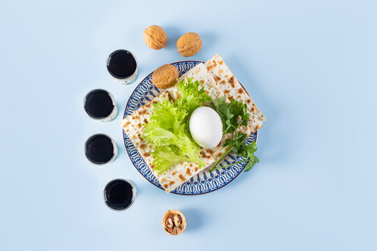 Passover seder plate with matzah and egg