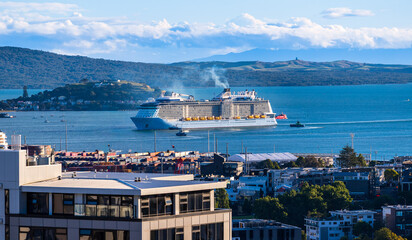 Cruise Ship in Auckland Harbour, New Zealand © aure50