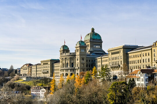 Bern, Altstadt, Bundeshaus, Winter, Wintersonne, Wintertag, Weihnachten, Aare Fluss, Hauptstadt, Wintersonne, Schweiz