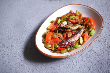 Stir fry saltfish with vegetables 