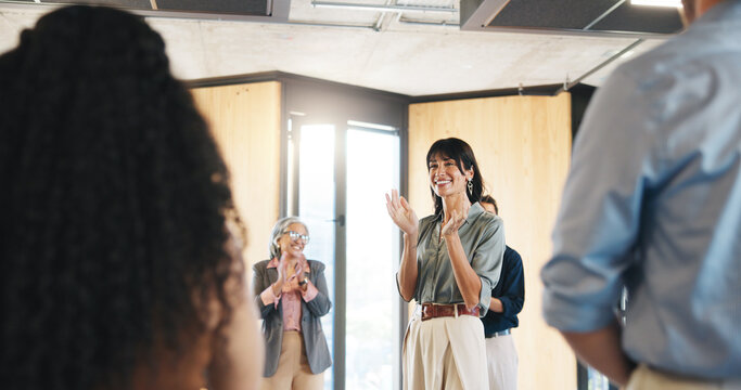 Applause, workshop or corporate trainer with staff in circle, ice breaker activity or engagement support. Skill development, employees or woman clap for participation, business expo or team building