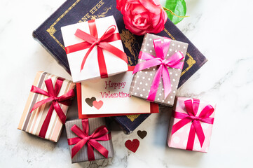 バレンタインデザイン　箱・ハート