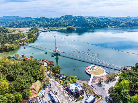 충남 예산군 예당호 출렁다리
