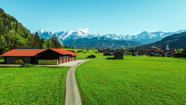 Idyllic countryside retreat in springtime - Powered by Adobe