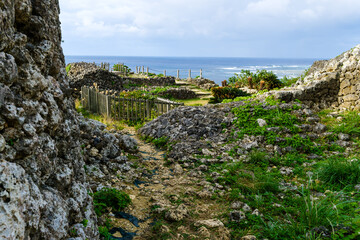 沖縄で見つけた南国の豊かな自然と文化を感じる風景