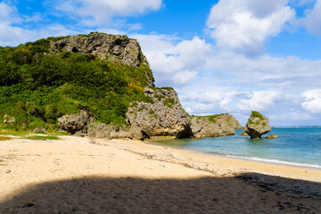 沖縄で見つけた南国の豊かな自然と文化を感じる風景