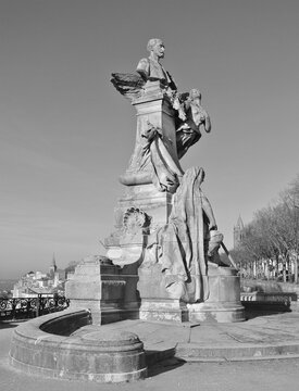 Statue Carnot