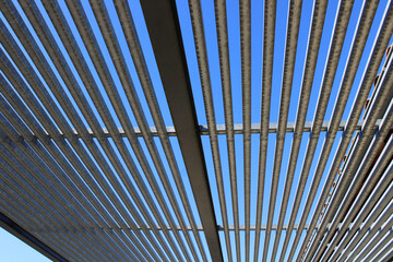 Pergola brise soleil horizontal à lames fixes aluminium