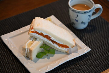 フルーツサンドイッチ