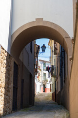 Plasencia, detalles hist&oacute;ricos de la ciudad en 2026,
Plasencia city details and historic charm in 2026,
Plasencia Stadt Details und historischer Charme 2026,
D&eacute;tails de la ville historique de Plasenci