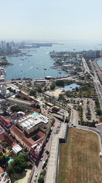 Baluarte de San Francisco Javier, Cartagena de Indias: Vista A&eacute;rea de Murallas y Centro Hist&oacute;rico | Aerial View of the Bastion, Historic Walls and Colonial City in Colombia.