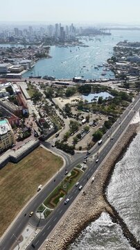 Baluarte de San Francisco Javier, Cartagena de Indias: Vista A&eacute;rea de Murallas y Centro Hist&oacute;rico | Aerial View of the Bastion, Historic Walls and Colonial City in Colombia.