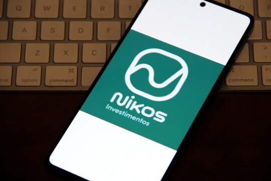 Nikos Investimentos - Nikos DTVM - Distribuidora de T&iacute;tulos e Valores Mobili&aacute;rios regulada pelo Banco Central, que funciona como uma plataforma de "Investment as a Service" (IaaS).