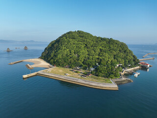 愛媛県松山市　早朝の鹿島の風景