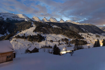 Churfirsten im Toggenburg am Abend, Schweiz