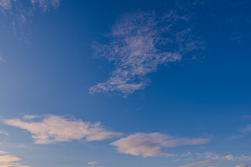 青空と点在する雲