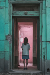 ピンクのドアと少女 | Pink door and girl Generative AI