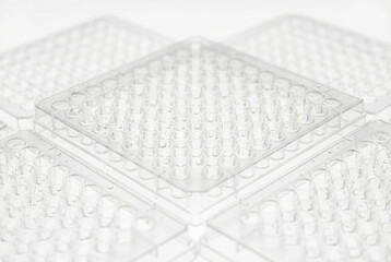 Clear micro well plates for laboratory research