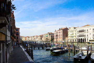 Obraz premium beautiful panoramic view of the Grabd canal with it's colorful buildings in Venice, Italy