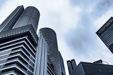 観光とビジネスの拠点 名古屋駅のビル