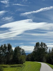 Poranne chmury małopolska. © Maciej G. Szling