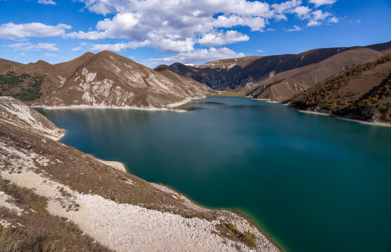 Lake Kezenoy-am is located on the border of the Chechen Republic and the Republic of Dagestan. The lake belongs to the Sulak River basin
