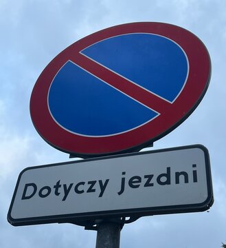 Znak drogowy polska