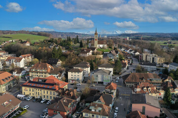 dorfzentrum stadt kirche schweiz alpen fernsicht