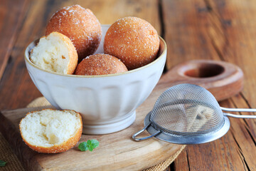 Quarkb&auml;llchen in einer sch&uuml;ssel