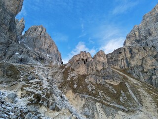 Rifugio Vajolet in lontananza