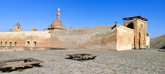 Ishak Pasha Palace, Dogubeyazıt, Ağrı, a natural stone regional architectural structure.