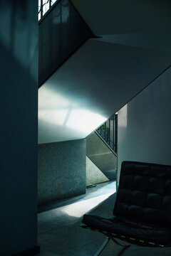 Geometric nook with office lounge chair