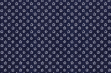 絞りの質感がやさしい、梅花模様の手揉み和紙