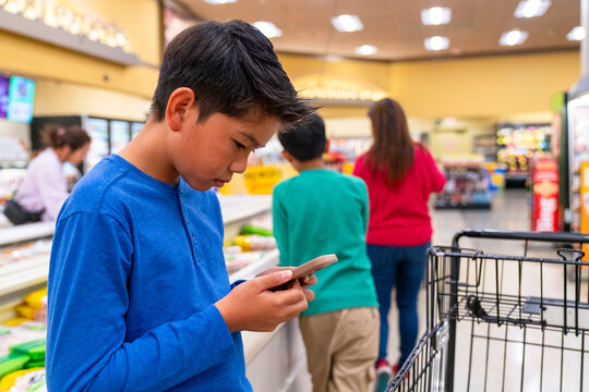 grocery shopping mobile phone