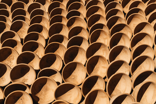 Sunlit Terracotta Bowls Pattern