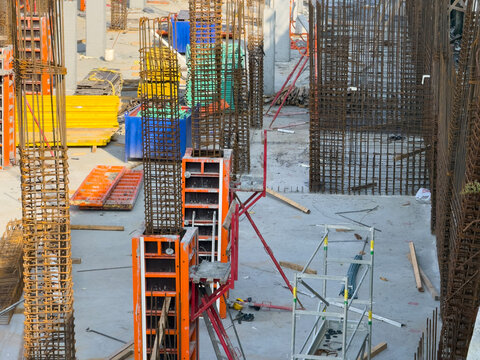 Building construction &ndash; rebar reinforcement and column work
