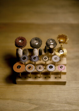 Jeweler's workbenche with different polishing tools