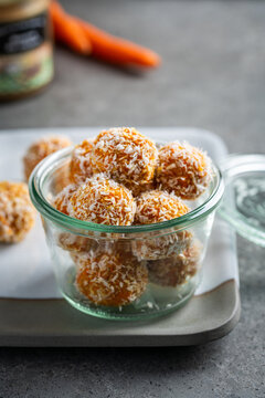 Making raw organic carrot cake balls