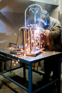 Welding process in the workshop