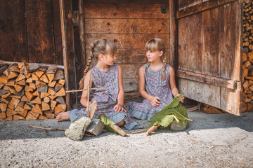 Kinder / Geschwister / M&auml;dchen