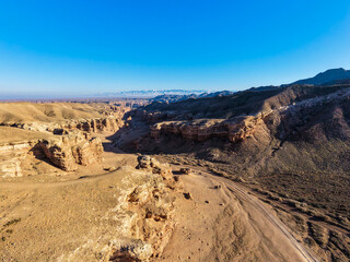 The labyrinthine cliffs of the Grand Canyon in the rays of the evening sun.