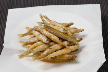 ワカサギの唐揚げ