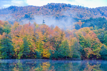 Autumn scenery in Yedig&ouml;ller, reflections and the waltz of colors in nature