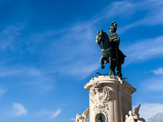 Naklejka premium Statue Marques do Pombal at Marques do Pombal square in Lisboa, Portugal
