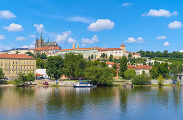 Obraz premium Panoramic view of Mala Strana and Prague Castle in Prague, Czech Republic 