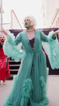 Bearded Drag Queen Performs Stunning Lip syncAct at Vibrant Street Festival