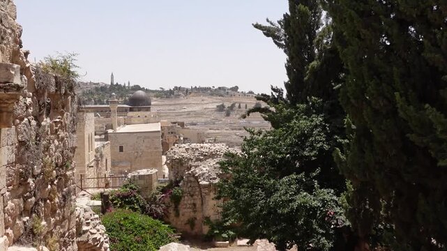 Sacred Mount of Olives in Jerusalem &ndash; The Historic Holy Hill
